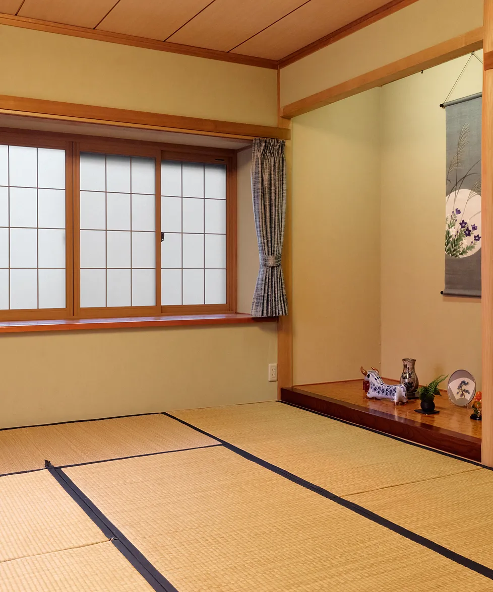 日本の住まいらしい静けさを感じる和室の設え