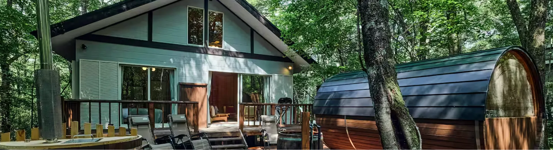 森に囲まれたNoël Kitakaruizawa Jardinの敷地全景
